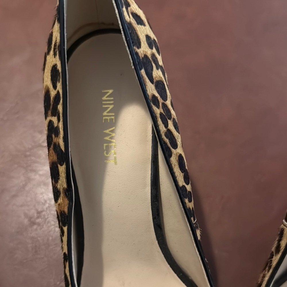 Nine West Brown and Black Heels Classic Elegance - Picture 5 of 13